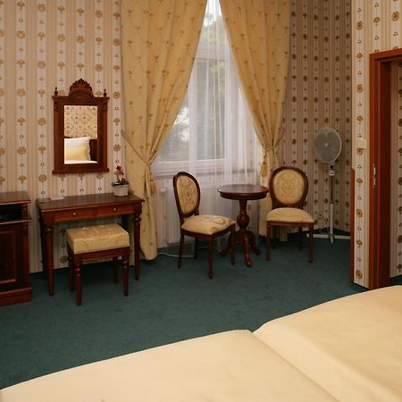 Hotel Mertin Chomutov Εξωτερικό φωτογραφία