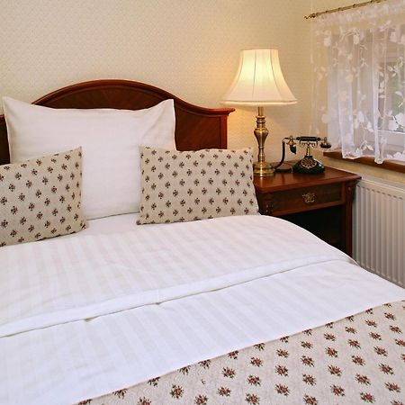 Hotel Mertin Chomutov Εξωτερικό φωτογραφία