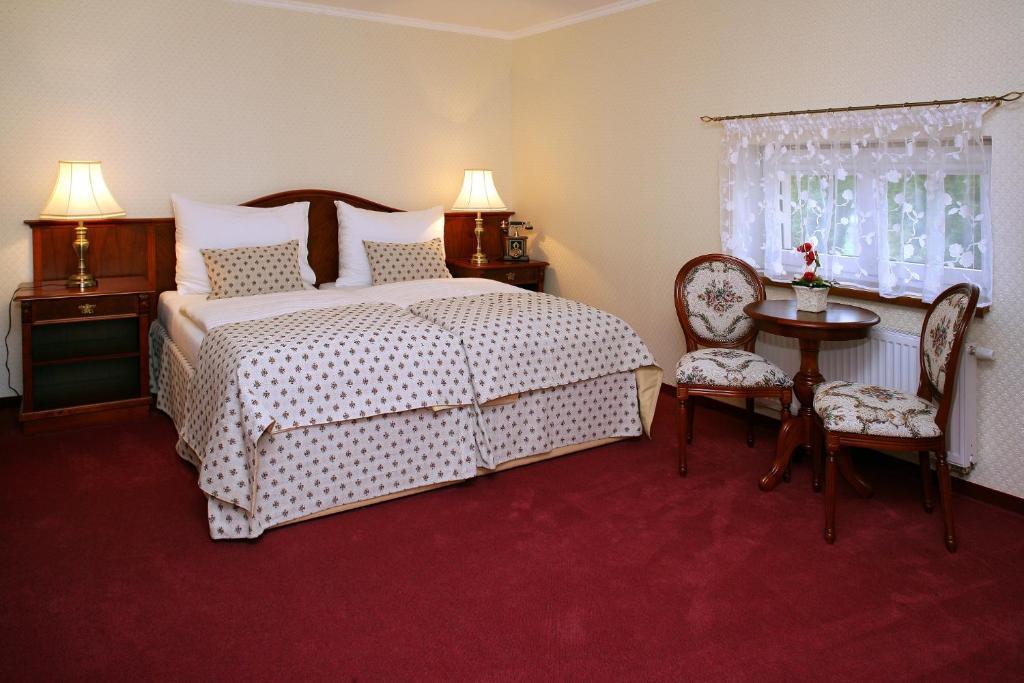 Hotel Mertin Chomutov Εξωτερικό φωτογραφία