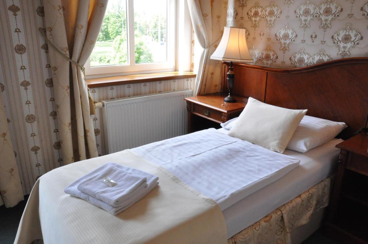 Hotel Mertin Chomutov Εξωτερικό φωτογραφία