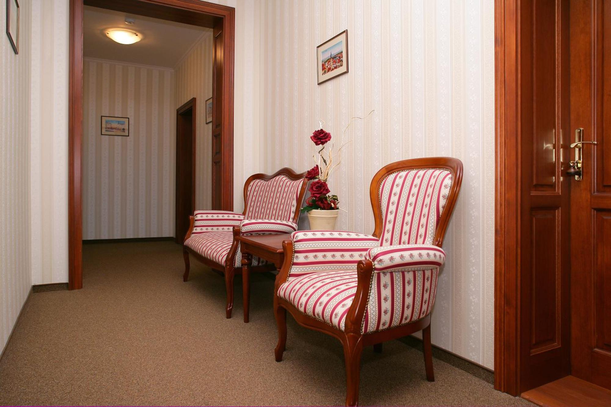Hotel Mertin Chomutov Εξωτερικό φωτογραφία